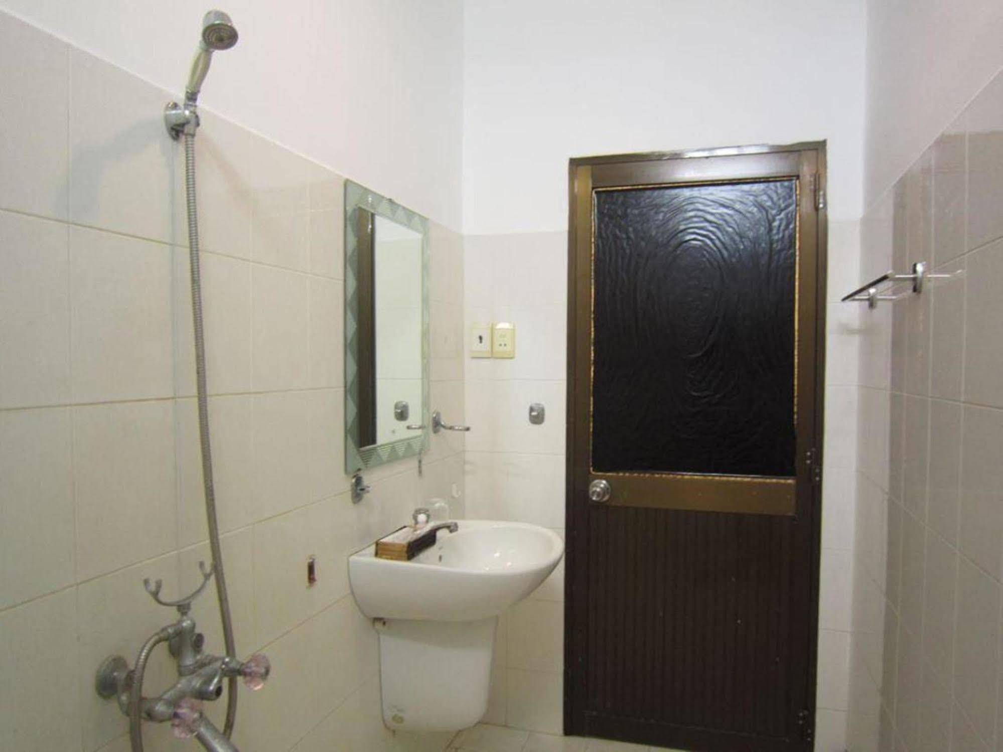Reddoorz @ Pham Ngu Lao Street 3 Hotel Cidade de Ho Chi Minh Exterior foto